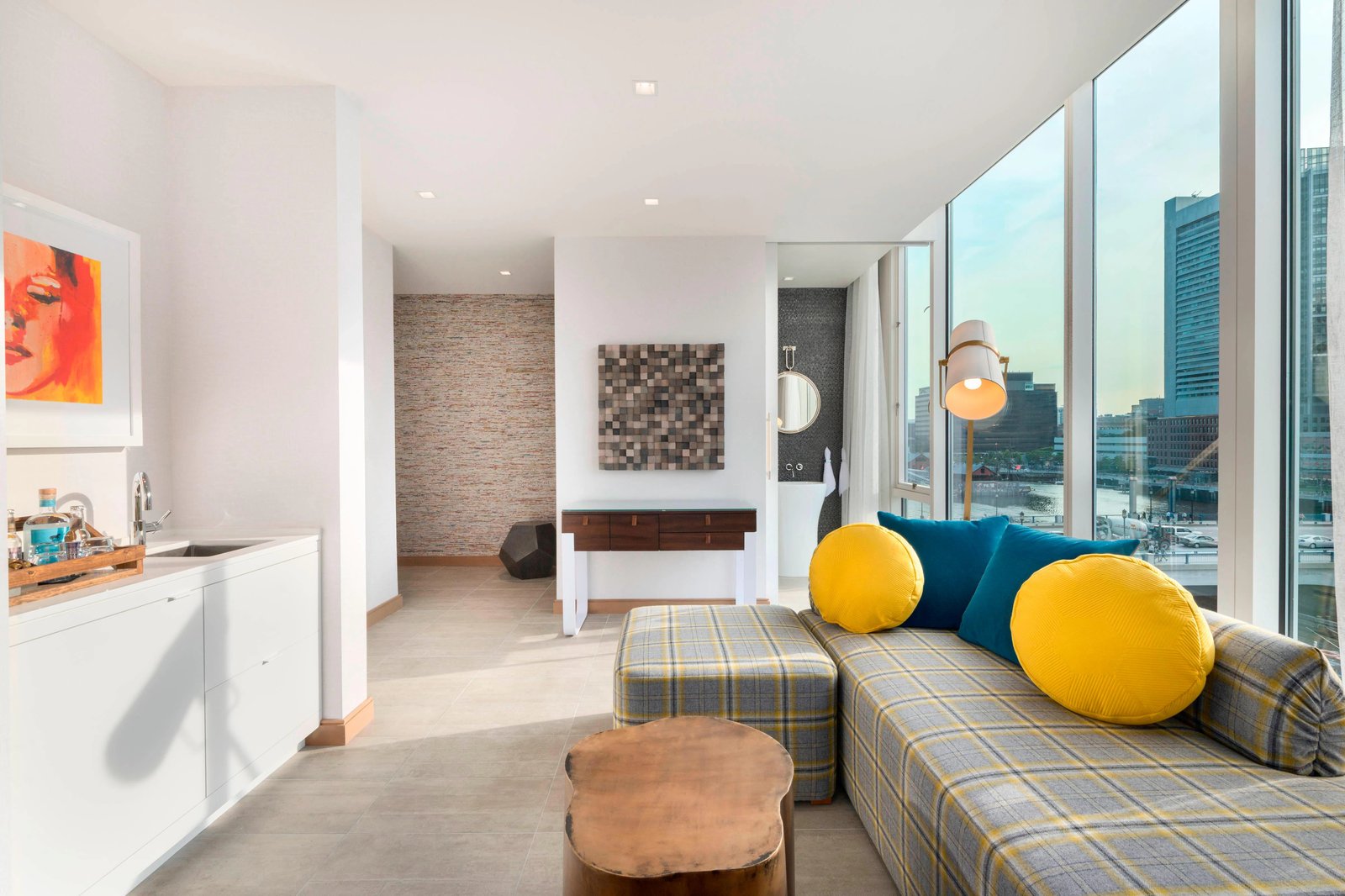 The Envoy Hotel, Autograph Collection, rooms