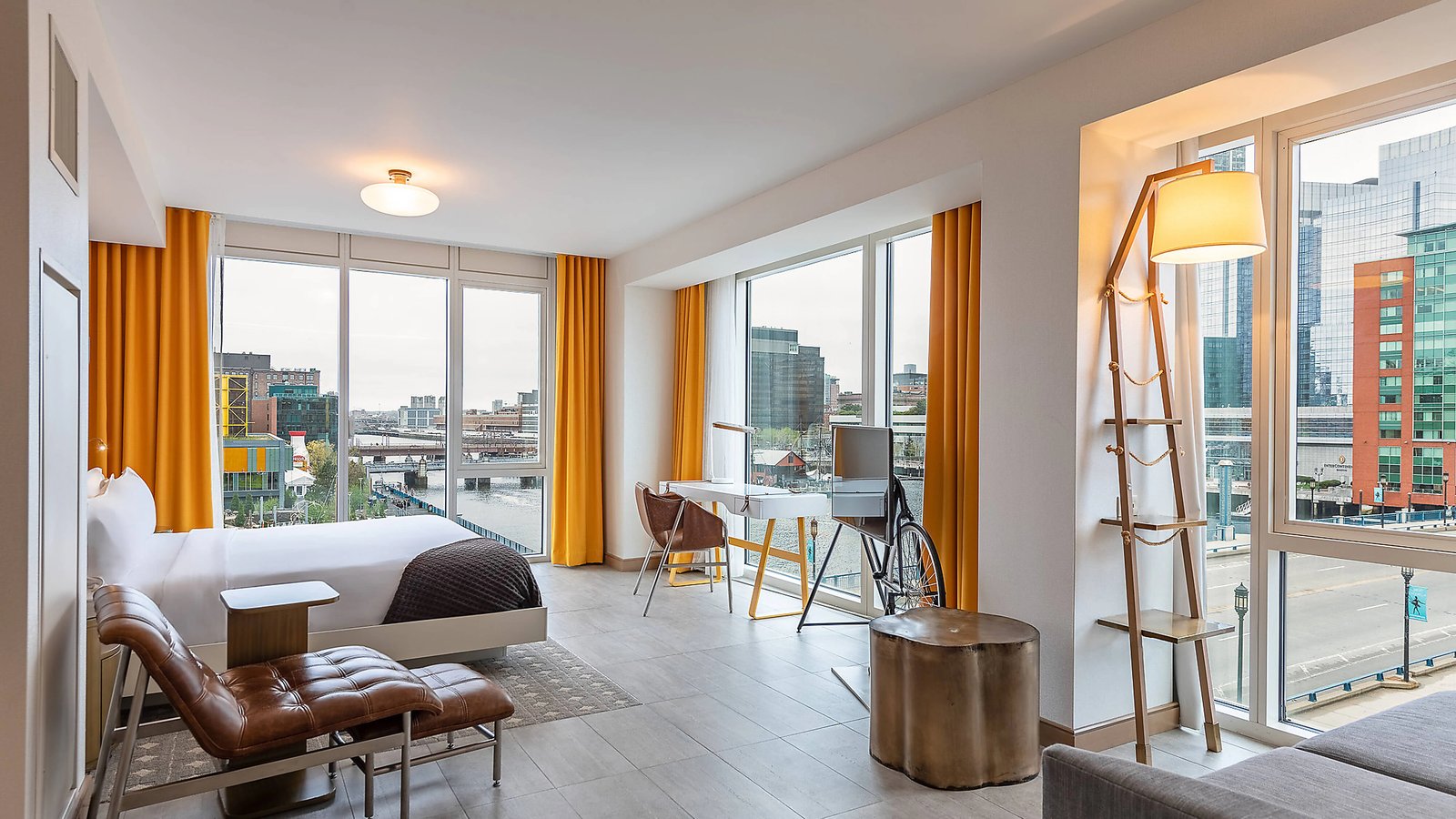 The Envoy Hotel, Autograph Collection, rooms