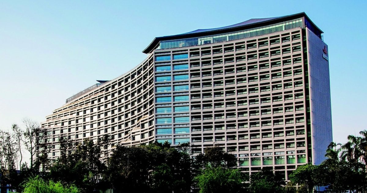 Eslite Hotel — backstory