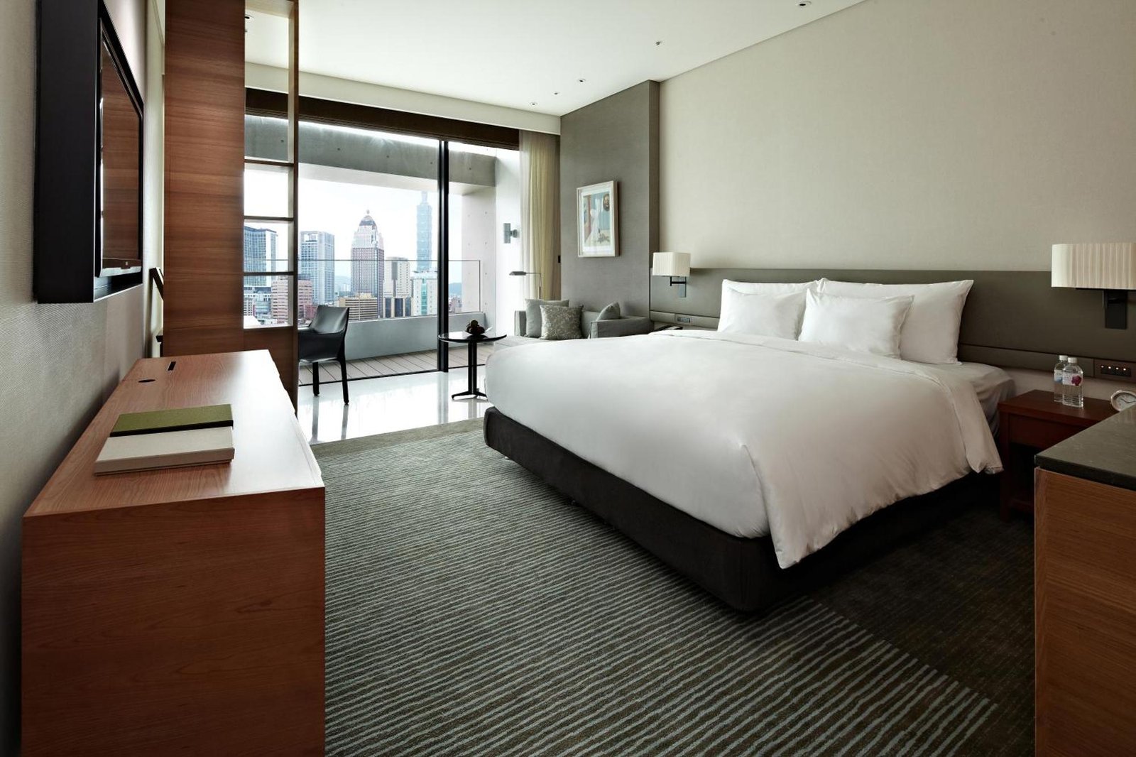 Eslite Hotel — rooms