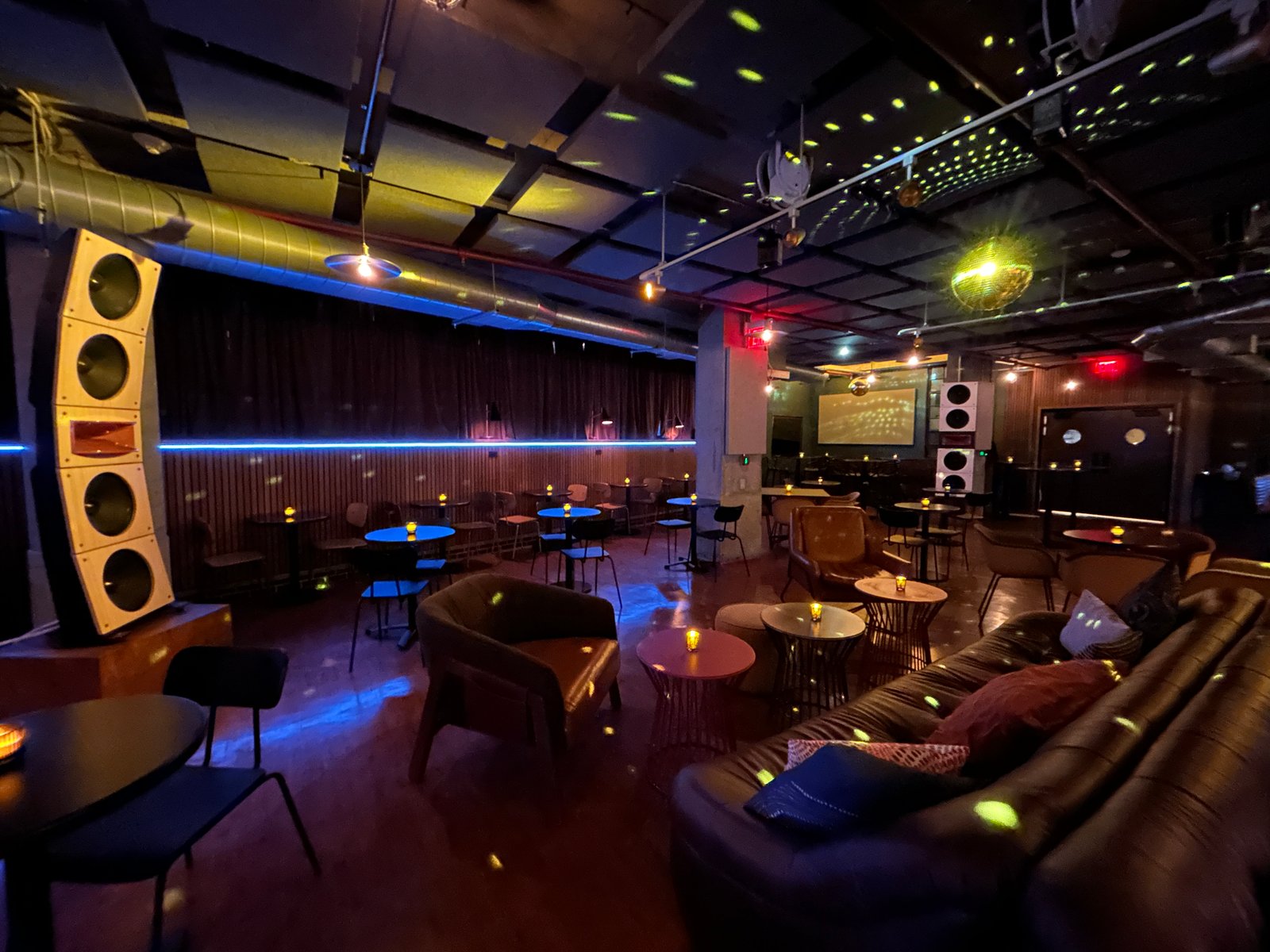 The Revolution Hotel, eat & drink