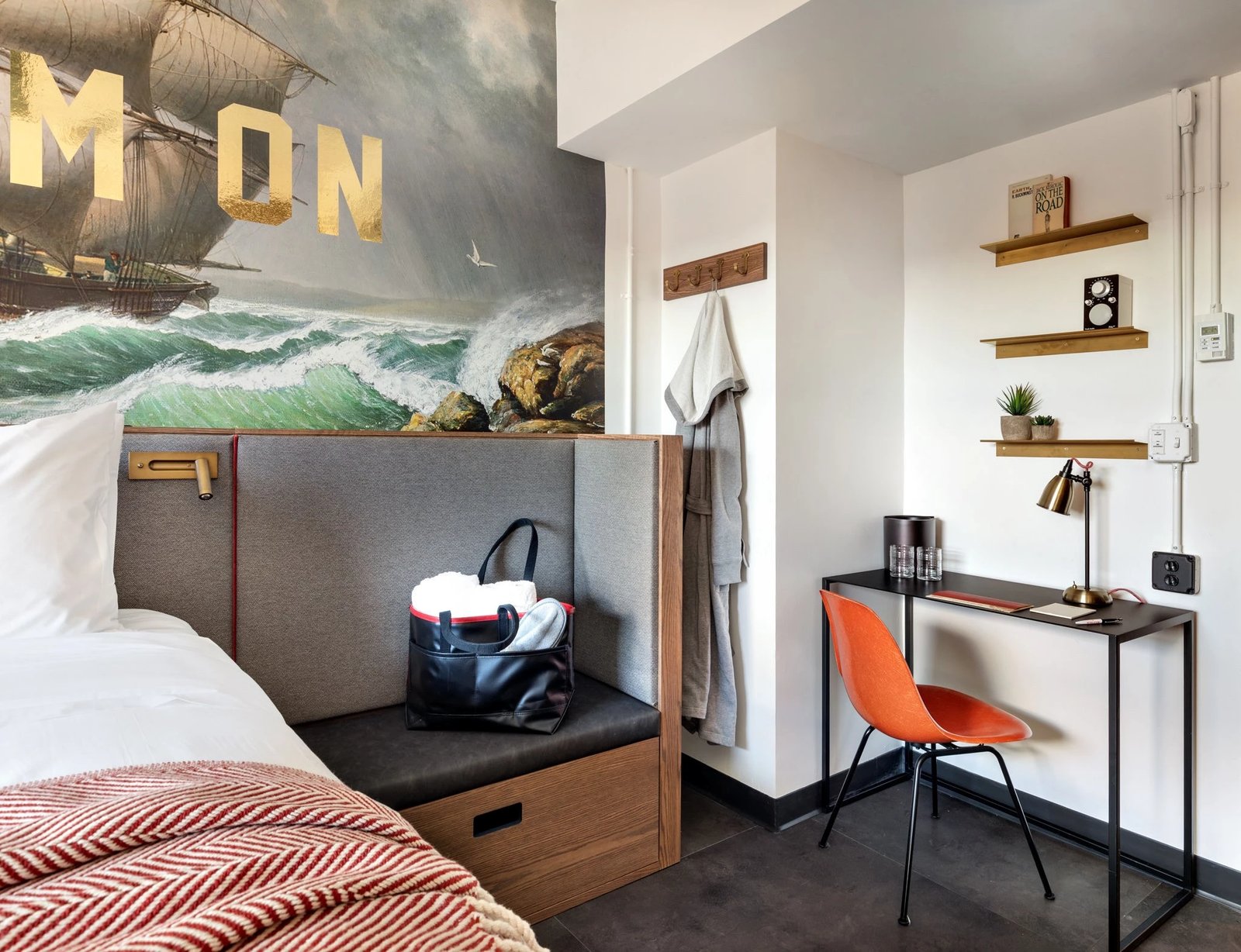 The Revolution Hotel, rooms
