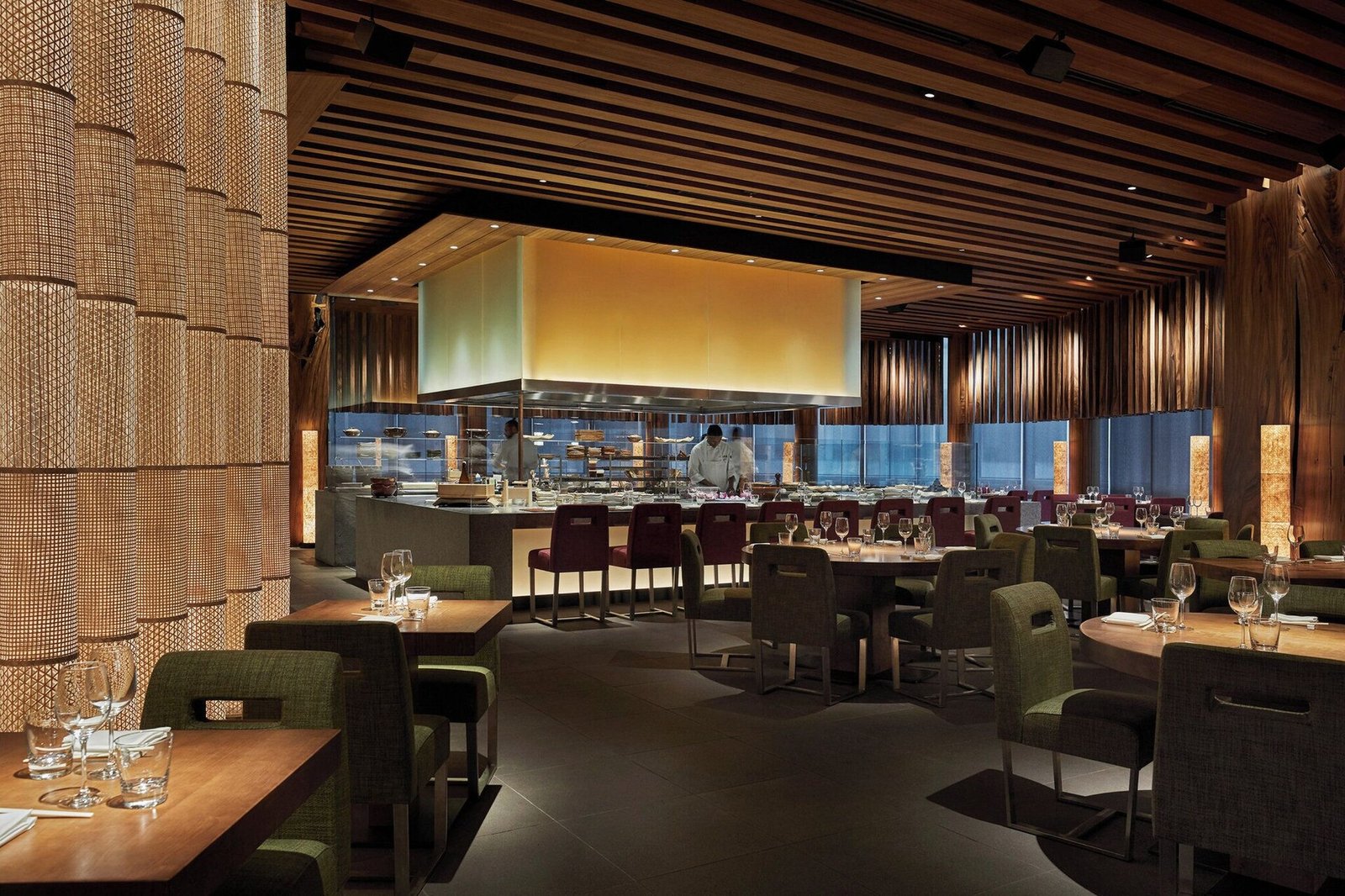 Four Seasons Hotel One Dalton Street, Boston, eat & drink