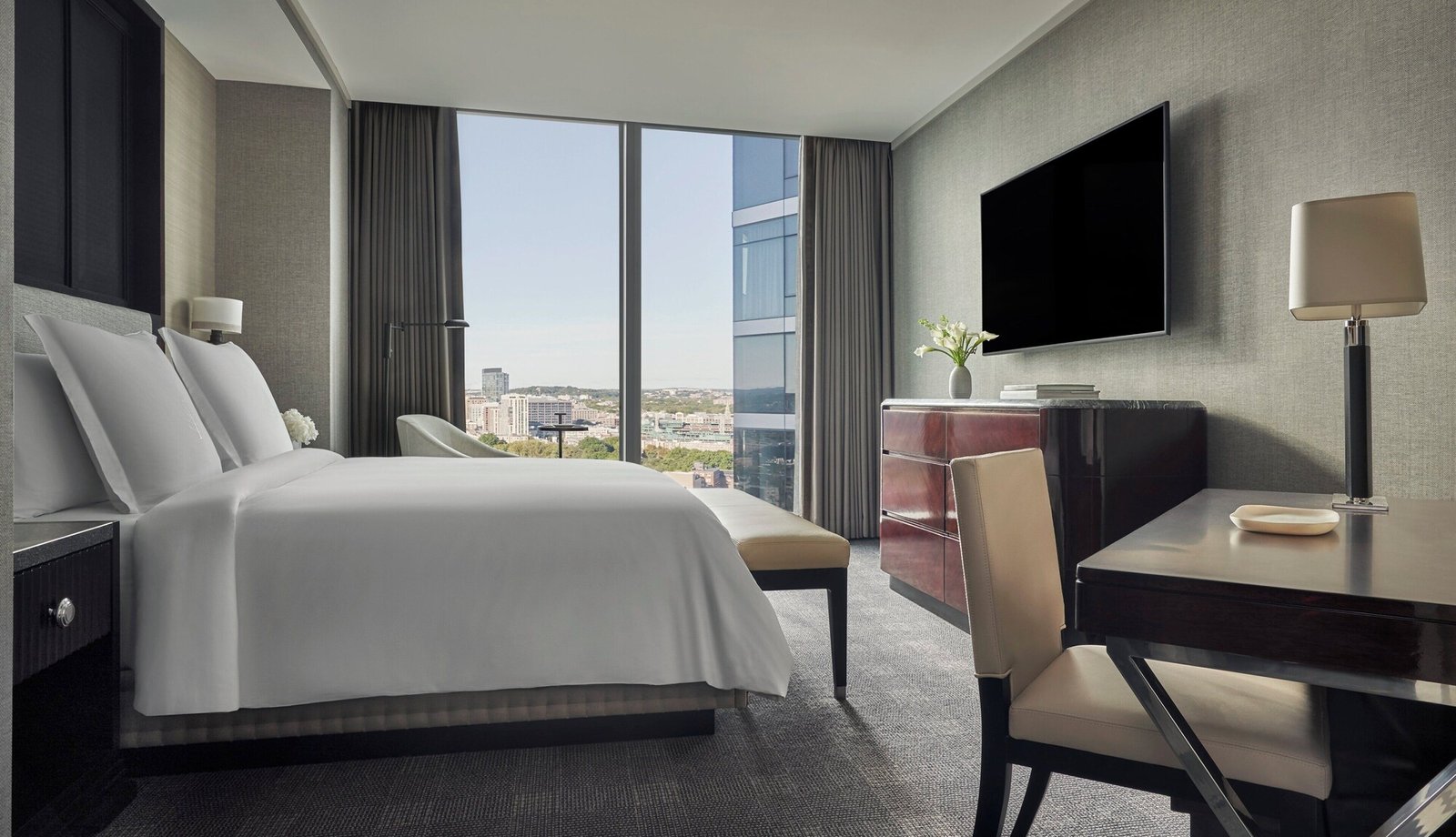 Four Seasons Hotel One Dalton Street, Boston, rooms