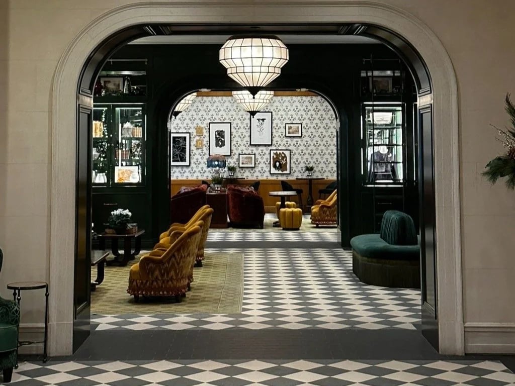 Four Seasons Hotel One Dalton Street, Boston, vibe
