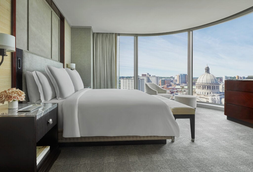 Four Seasons Hotel One Dalton Street, Boston, rooms