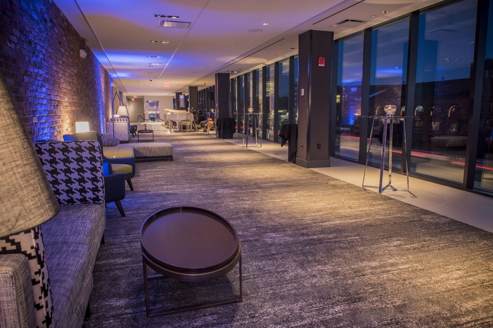 Hotel Commonwealth, vibe