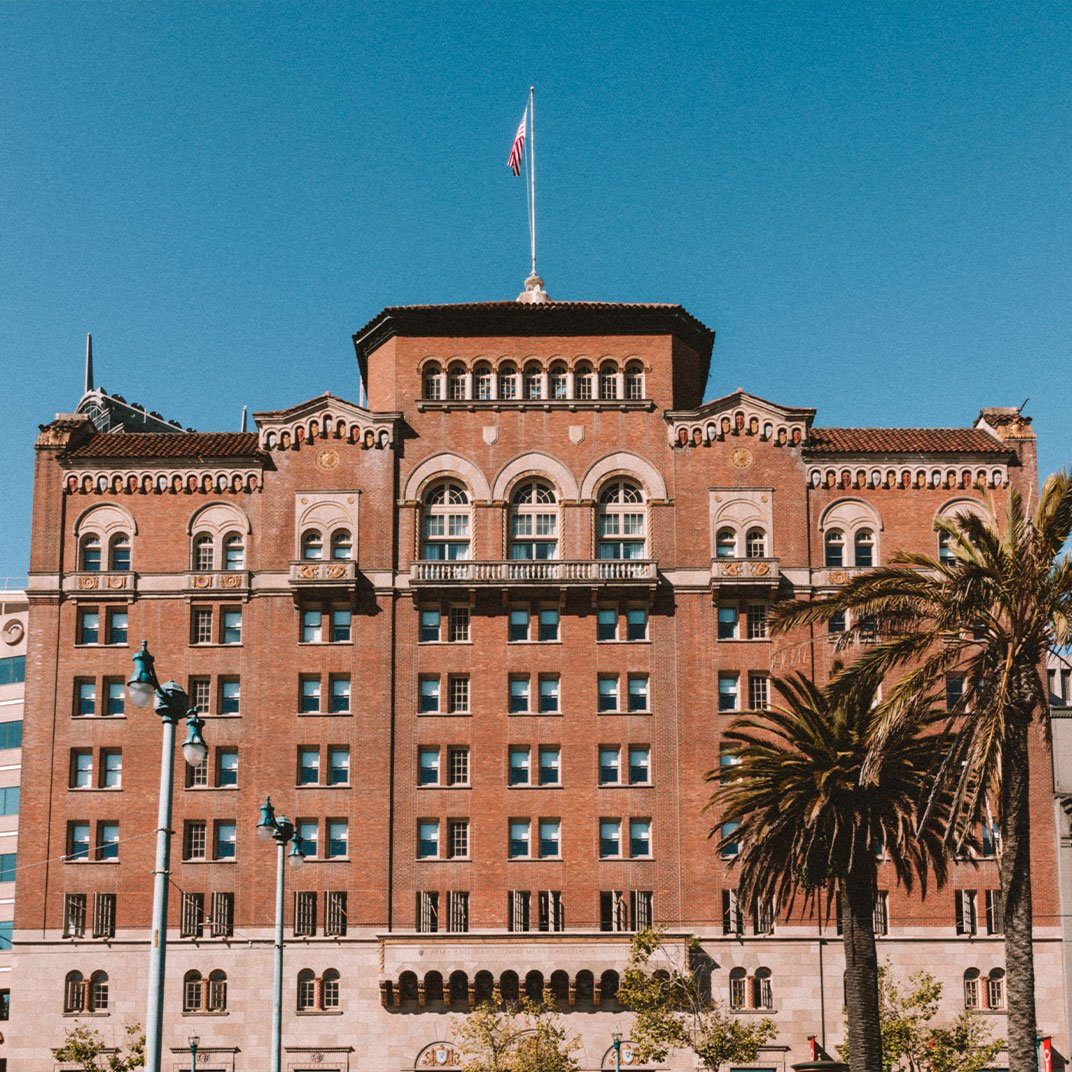 Harbor Court Hotel, backstory
