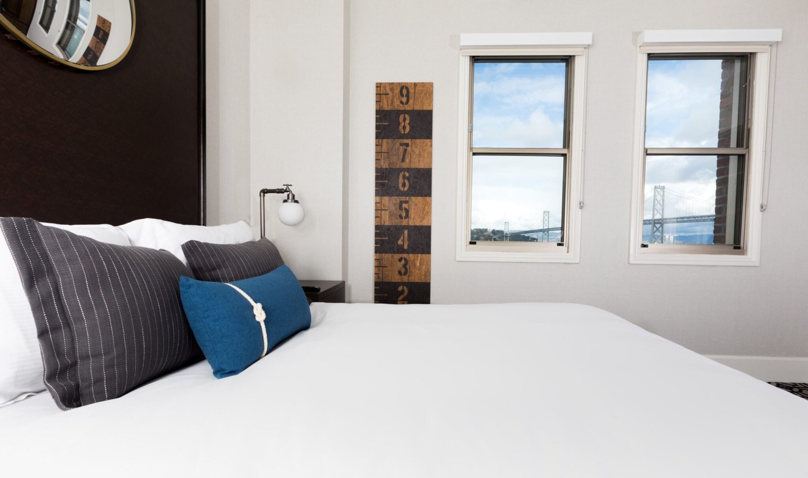 Harbor Court Hotel, rooms