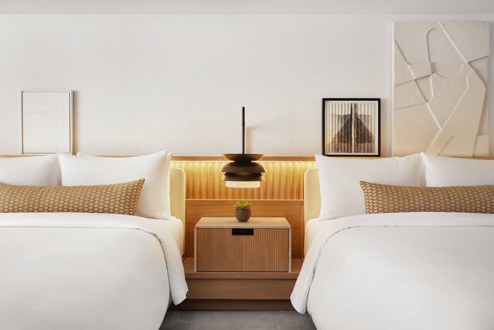 The Jay, Autograph Collection, rooms
