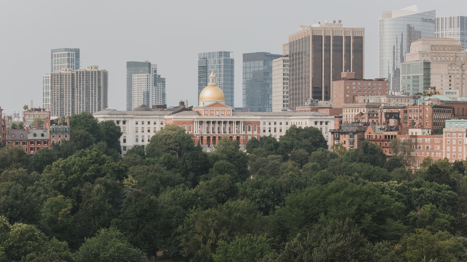 The Ritz-Carlton, Boston, vibe