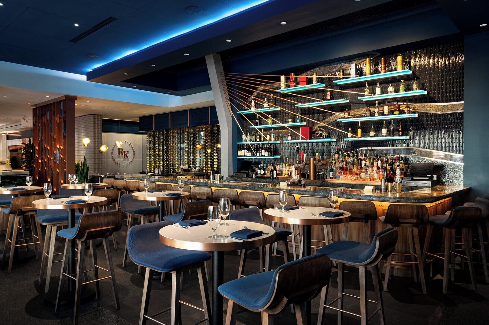 Mandarin Oriental, Boston, at the table