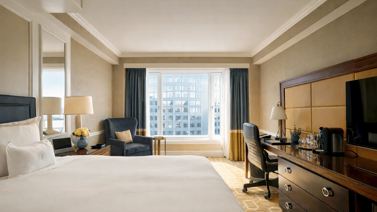 Boston Harbor Hotel, rooms