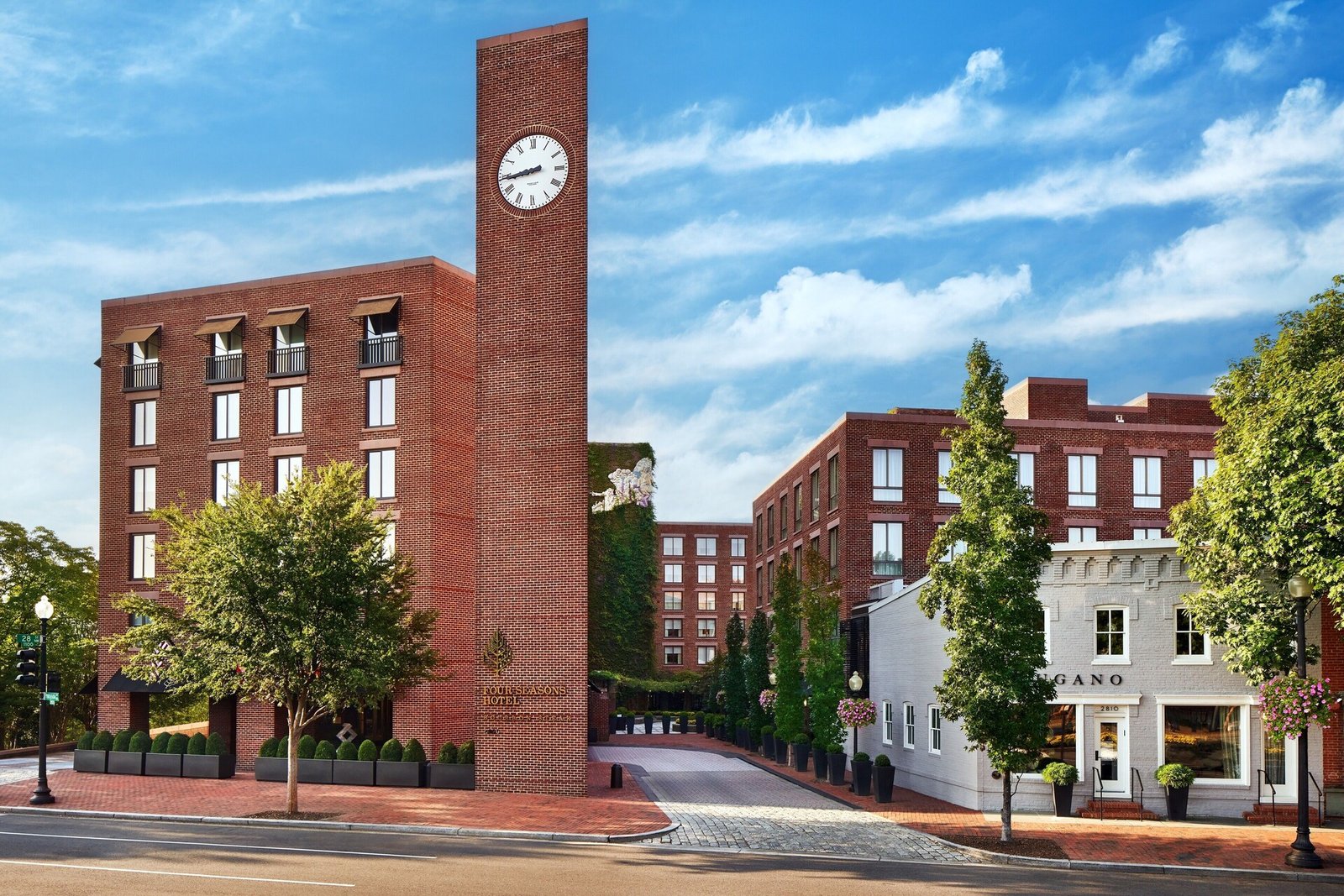 Four Seasons Hotel Washington, DC, backstory