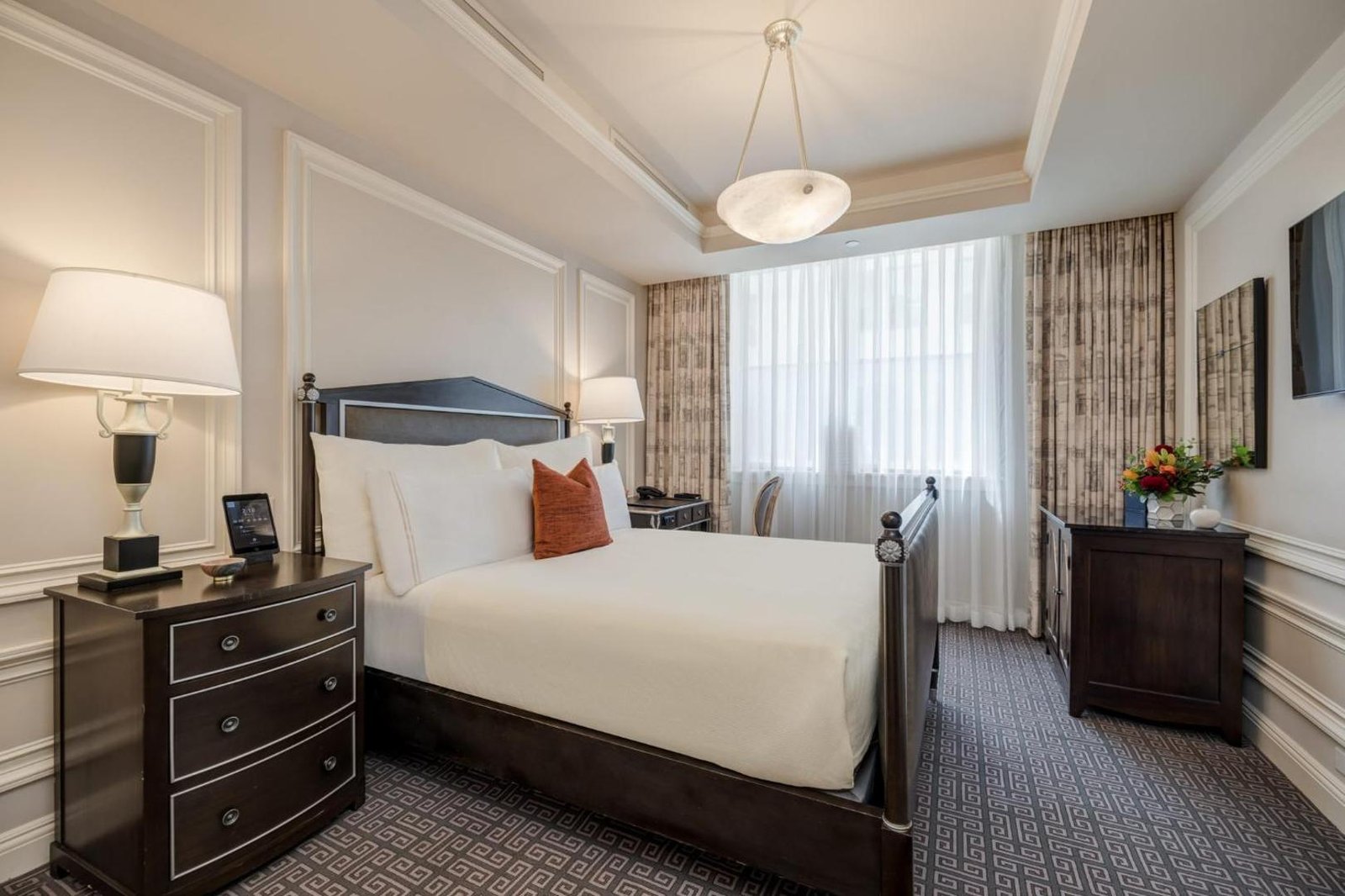 The Jefferson, rooms