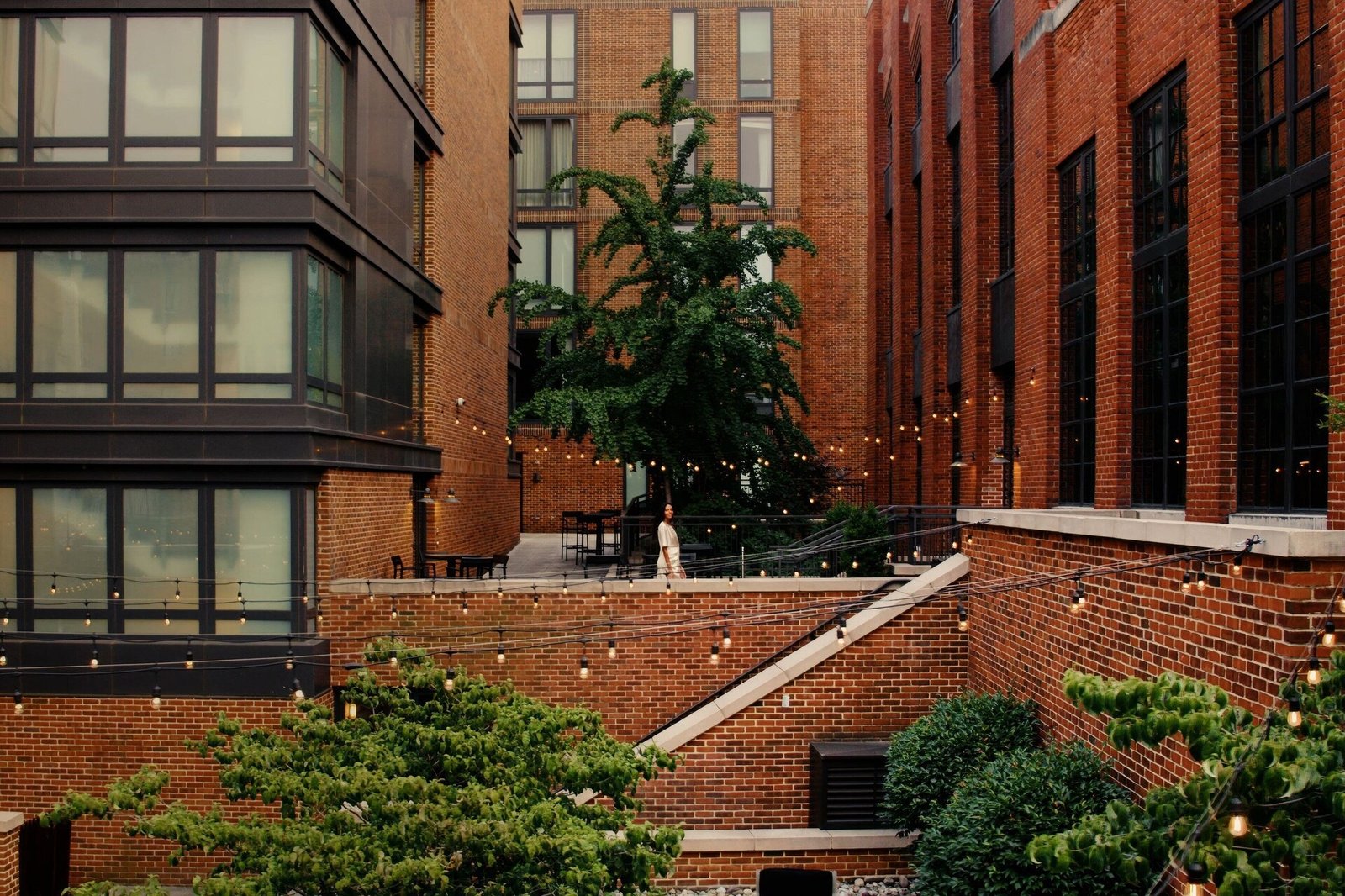 The Ritz-Carlton Georgetown, Washington, D.C., vibe