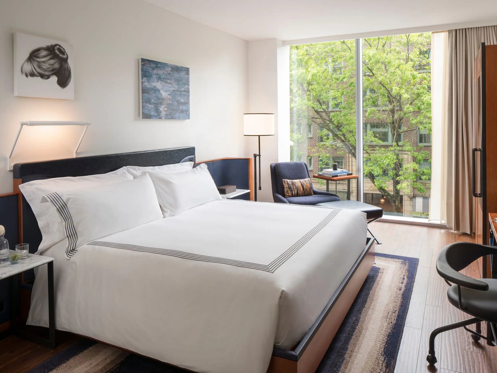 Thompson Seattle, by Hyatt, rooms