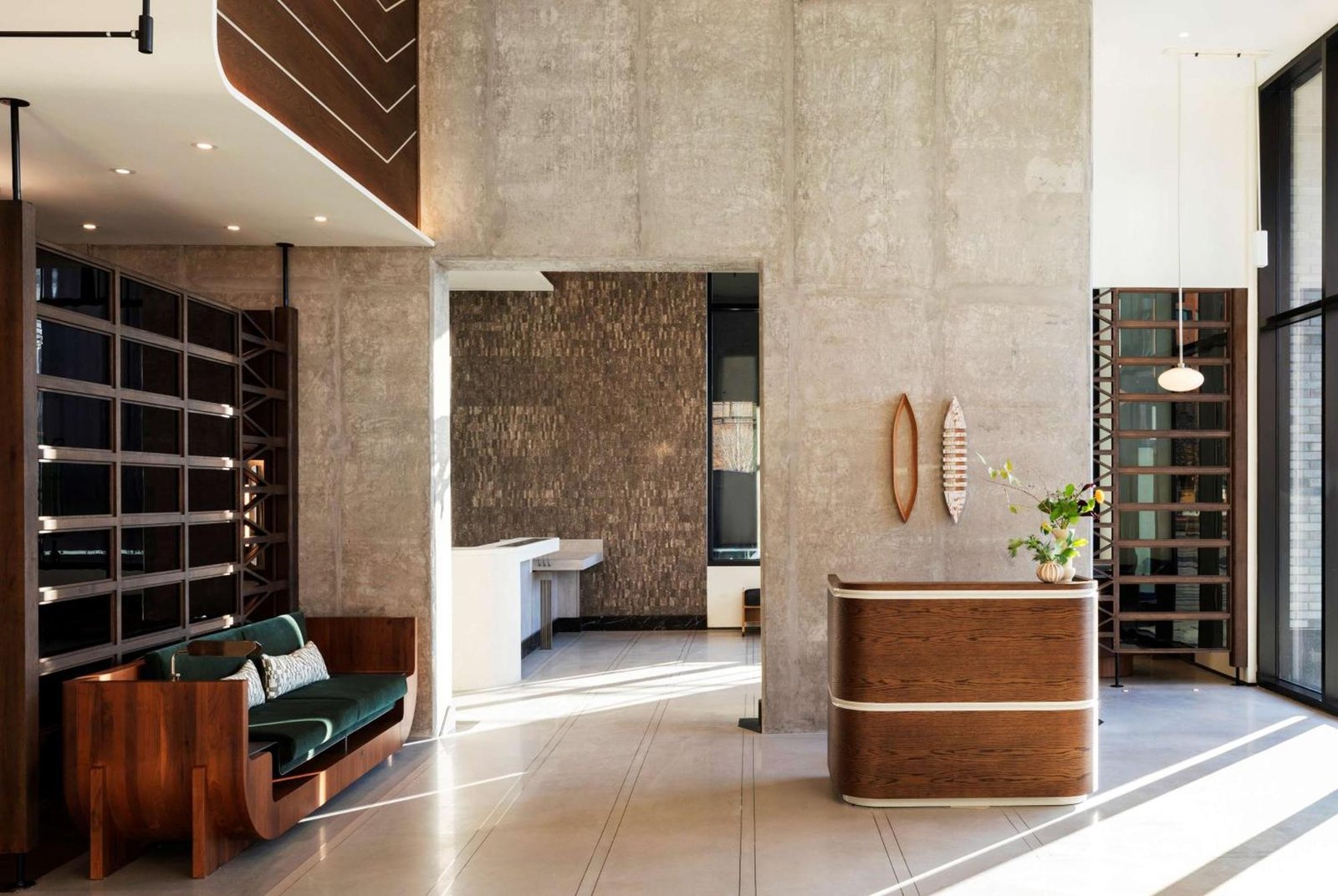 Thompson Washington D.C., by Hyatt, vibe