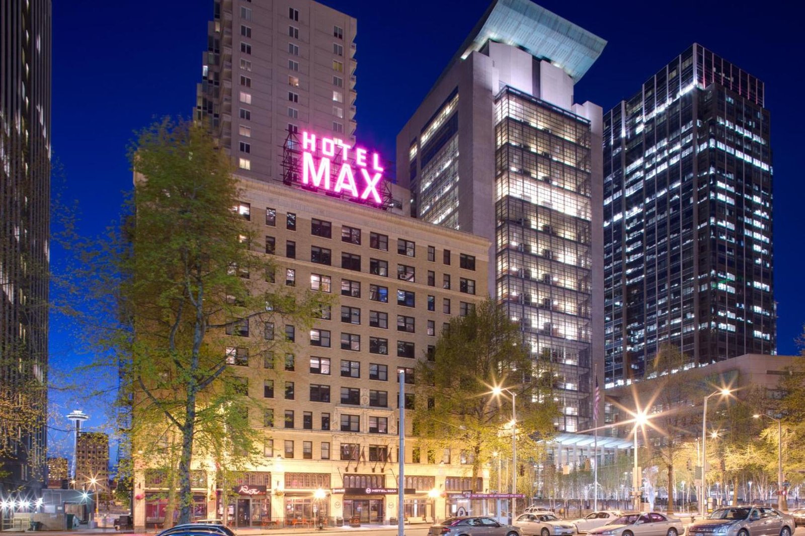 Hotel Max, backstory