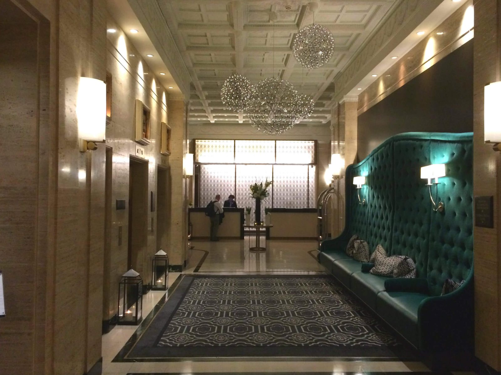 Sofitel Washington DC Lafayette Square, vibe