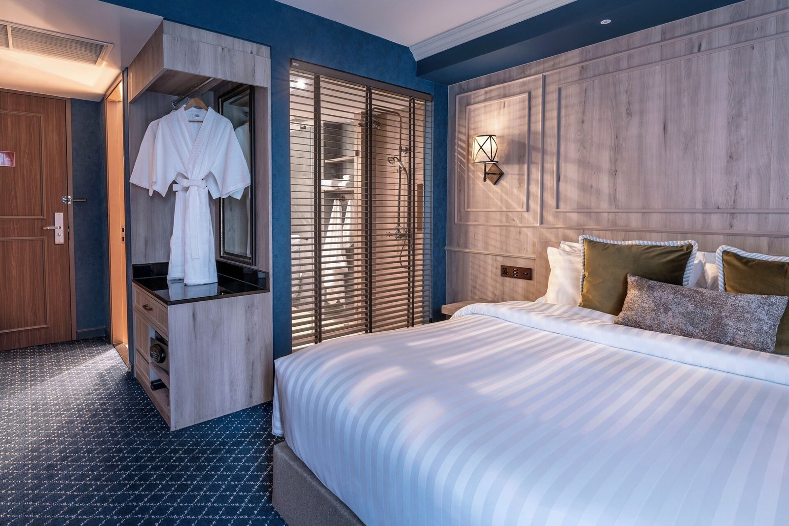 The Coach Hotel Bangkok — rooms