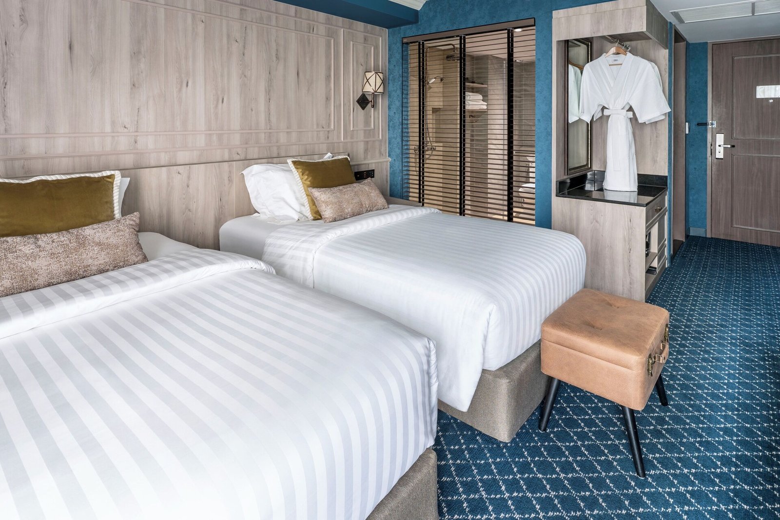 The Coach Hotel Bangkok — rooms