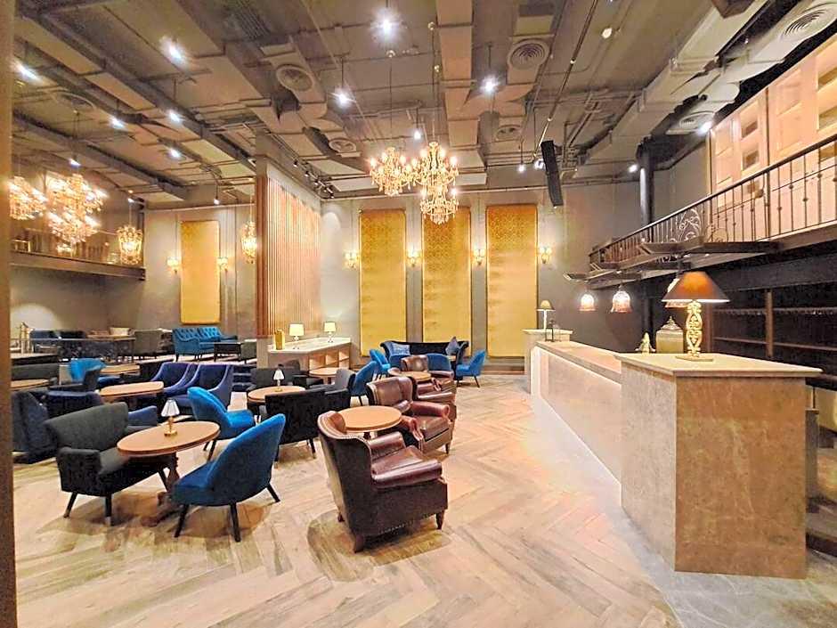 The Coach Hotel Bangkok — vibe