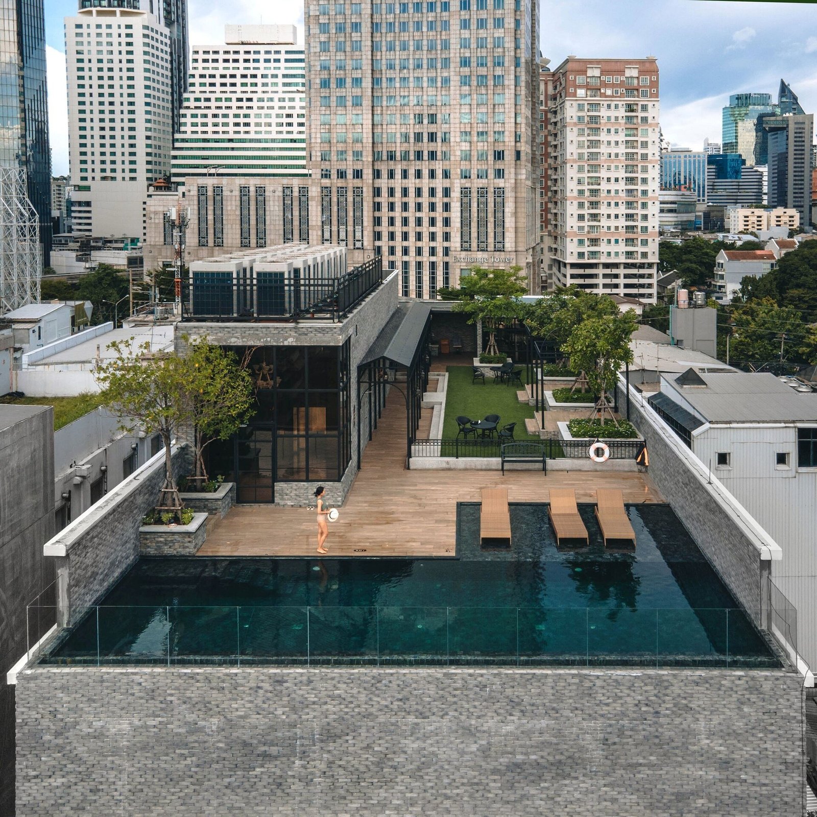 The Coach Hotel Bangkok