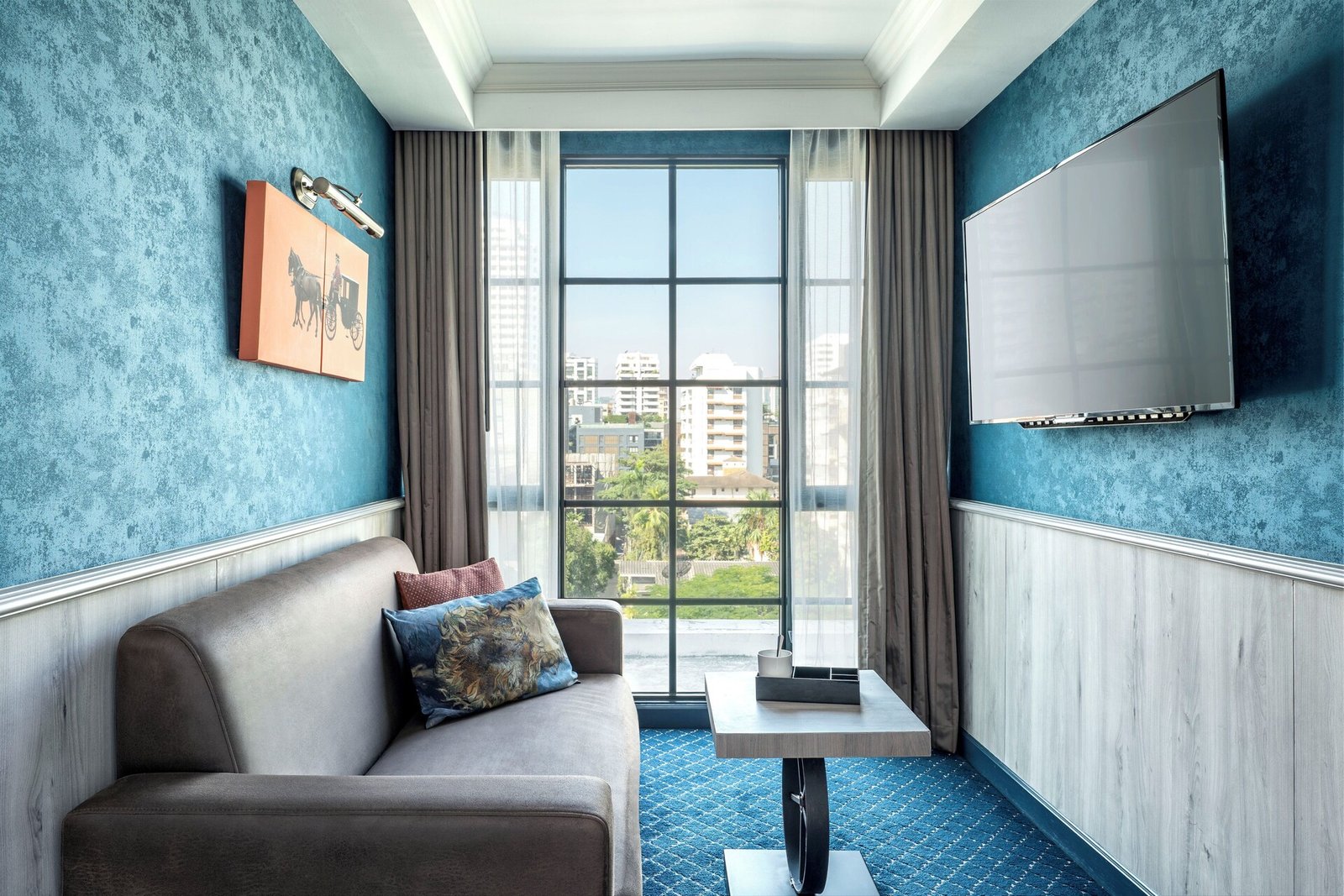 The Coach Hotel Bangkok — eat & drink