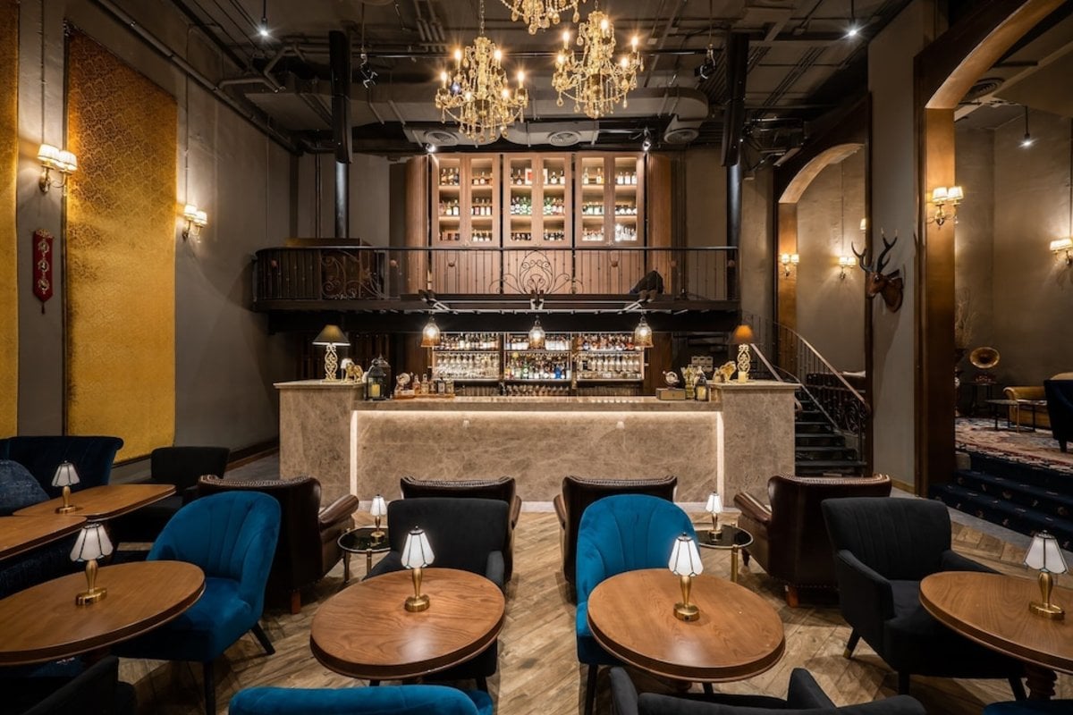 The Coach Hotel Bangkok — eat & drink