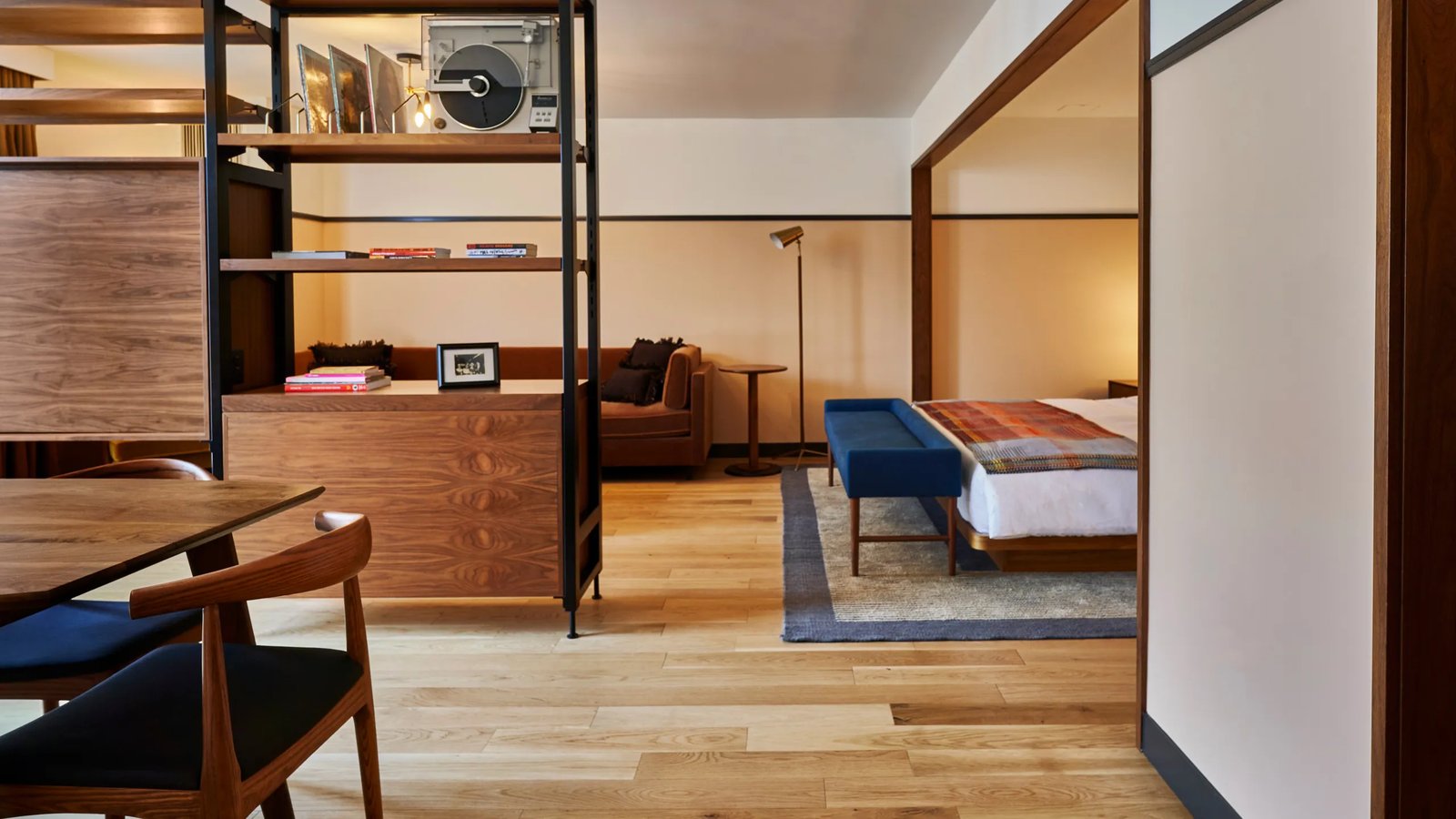 Eaton DC, rooms