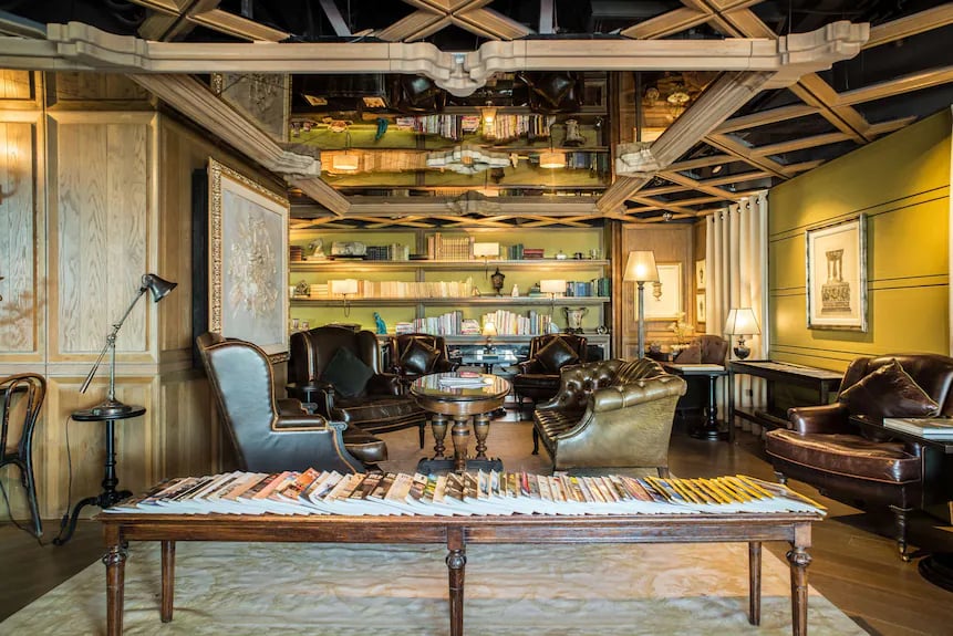 Palais de Chine Hotel — eat & drink