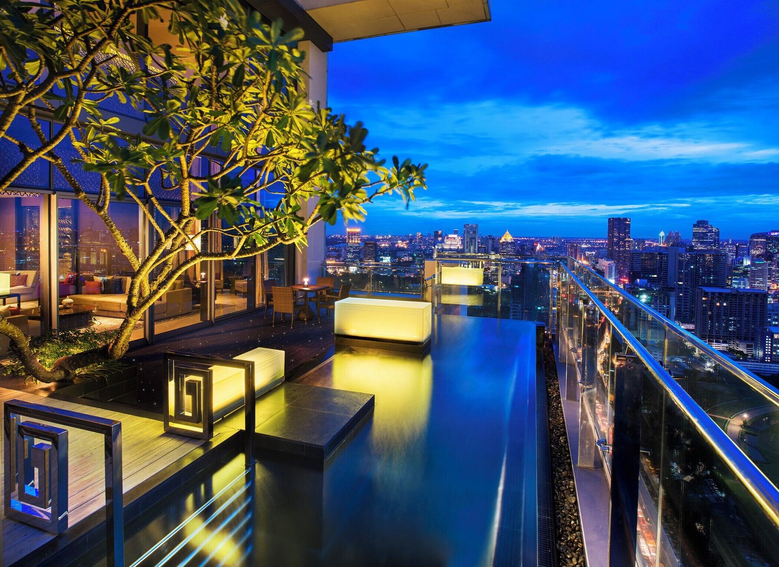 St. Regis Bangkok — vibe