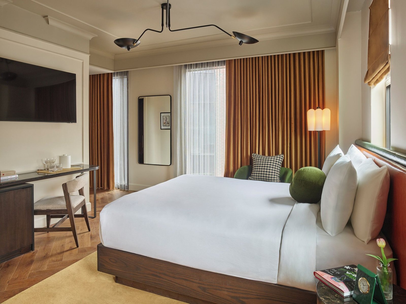 SIXTY DC, rooms