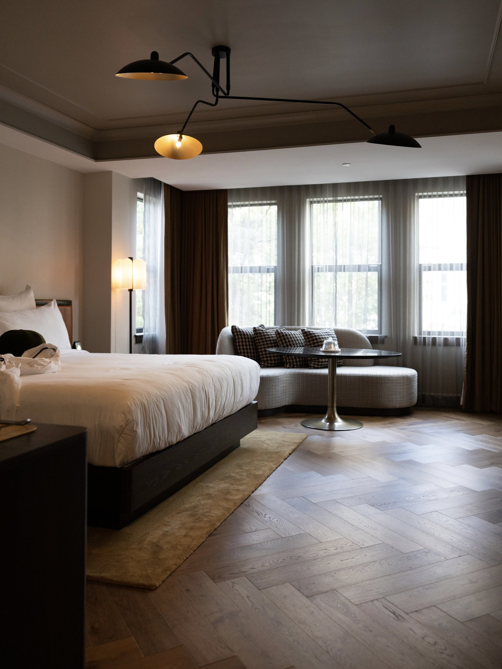 SIXTY DC, rooms