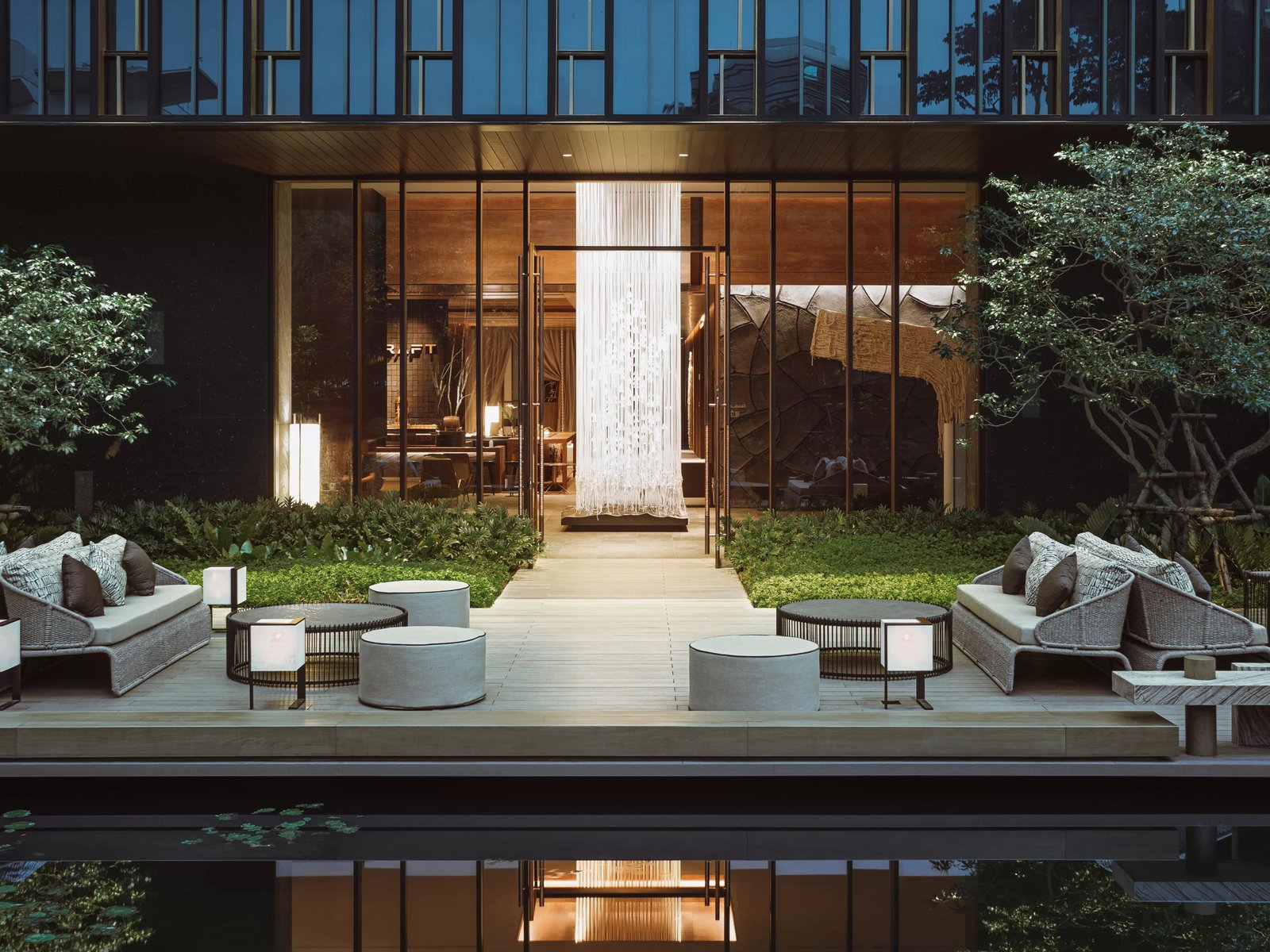 Kimpton Maa-Lai Bangkok — vibe