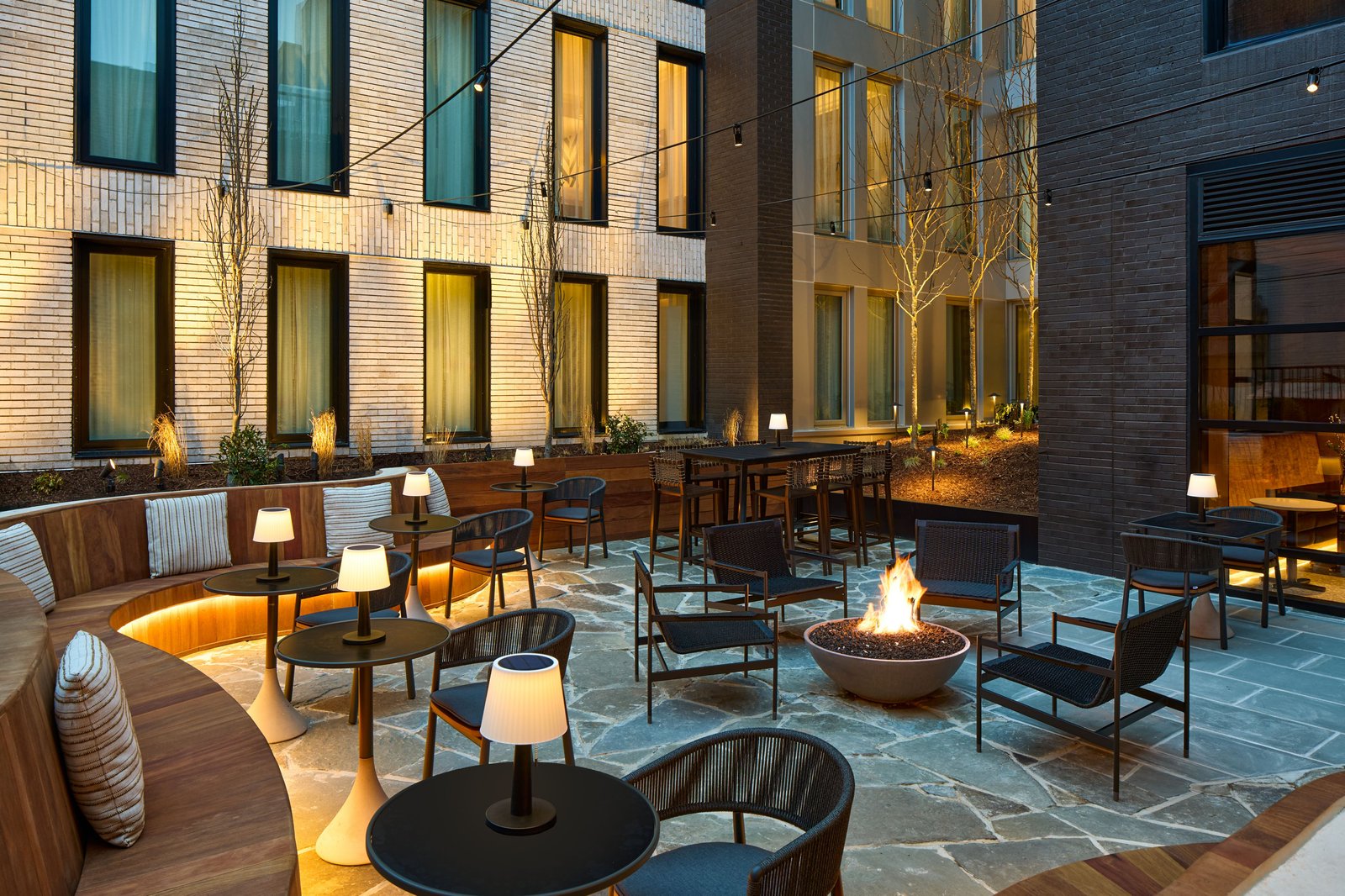 Canal House of Georgetown, a Tribute Portfolio Hotel, vibe
