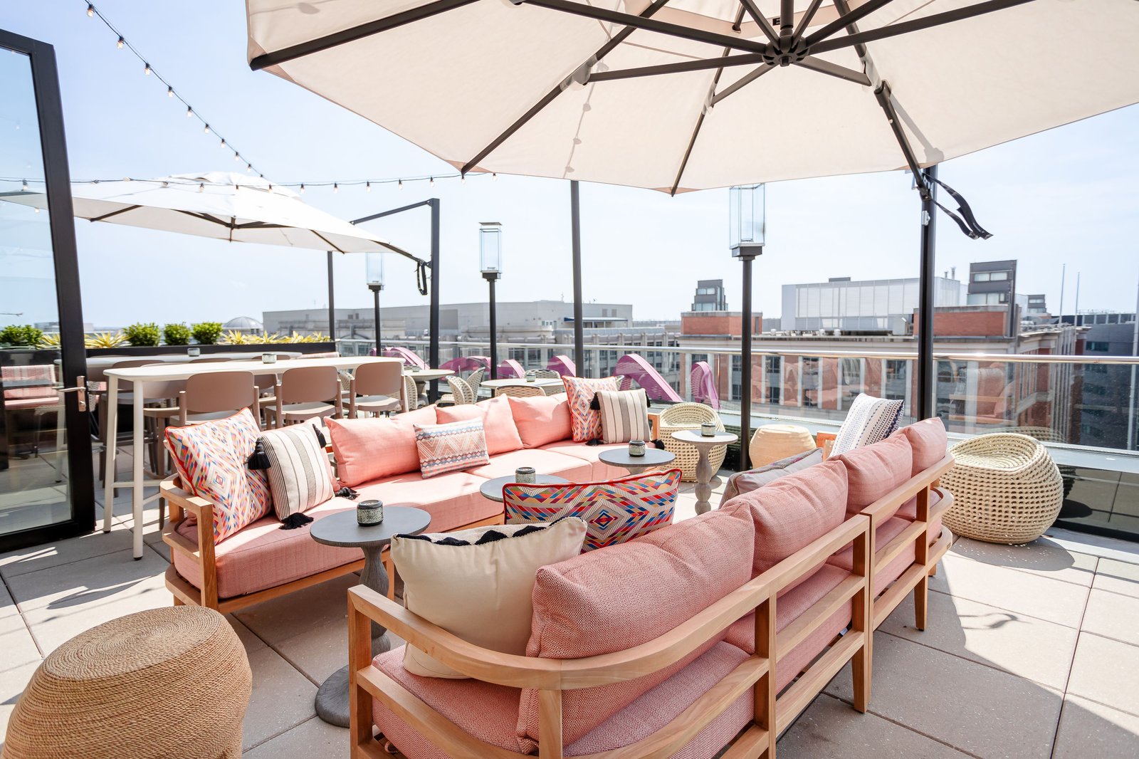 Moxy Washington, DC Downtown, vibe