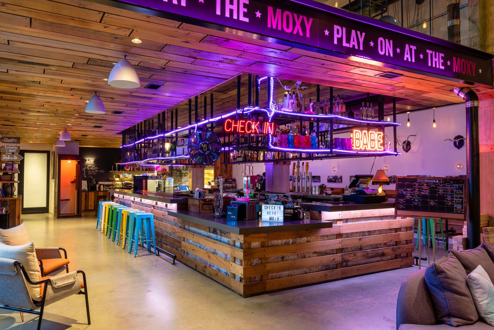 Moxy Washington, DC Downtown, eat & drink