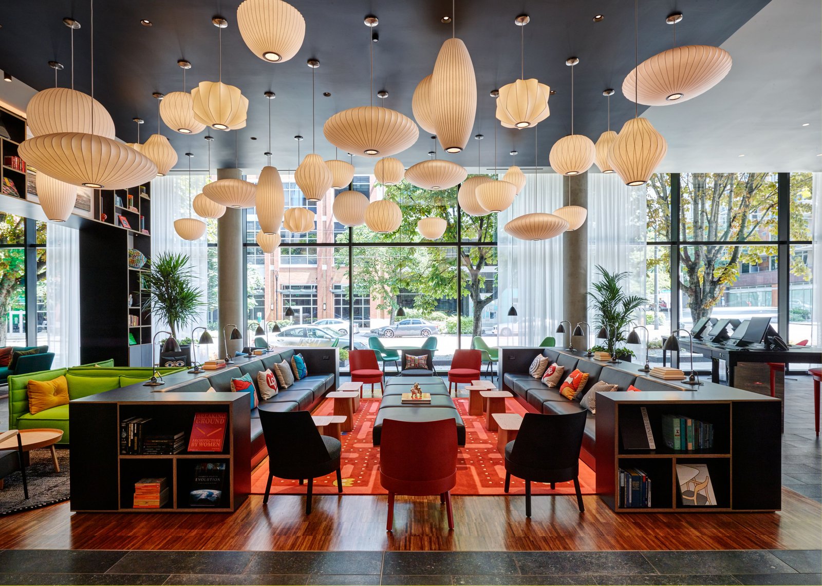 citizenM Seattle South Lake, eat & drink