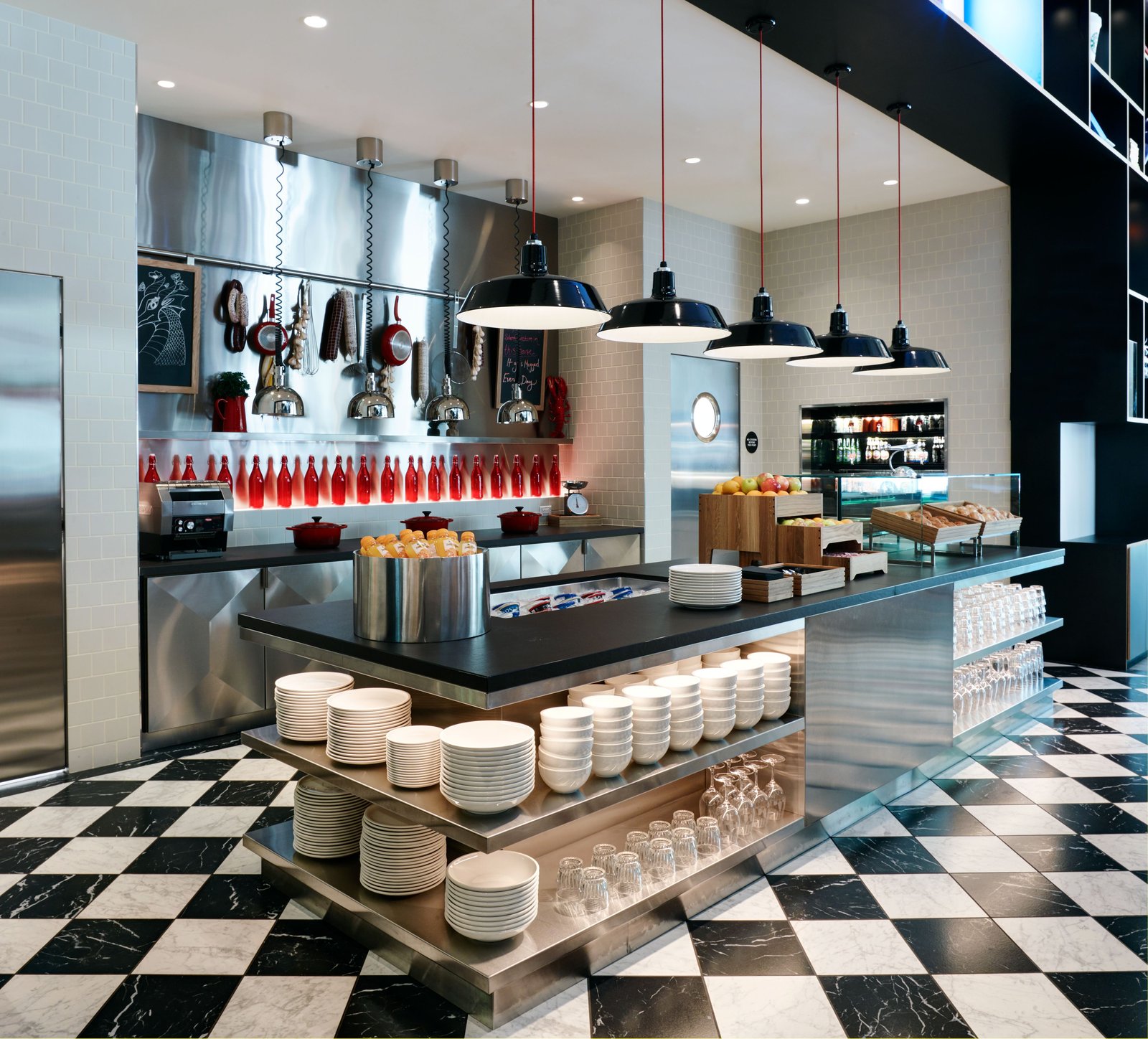 citizenM Seattle South Lake, eat & drink