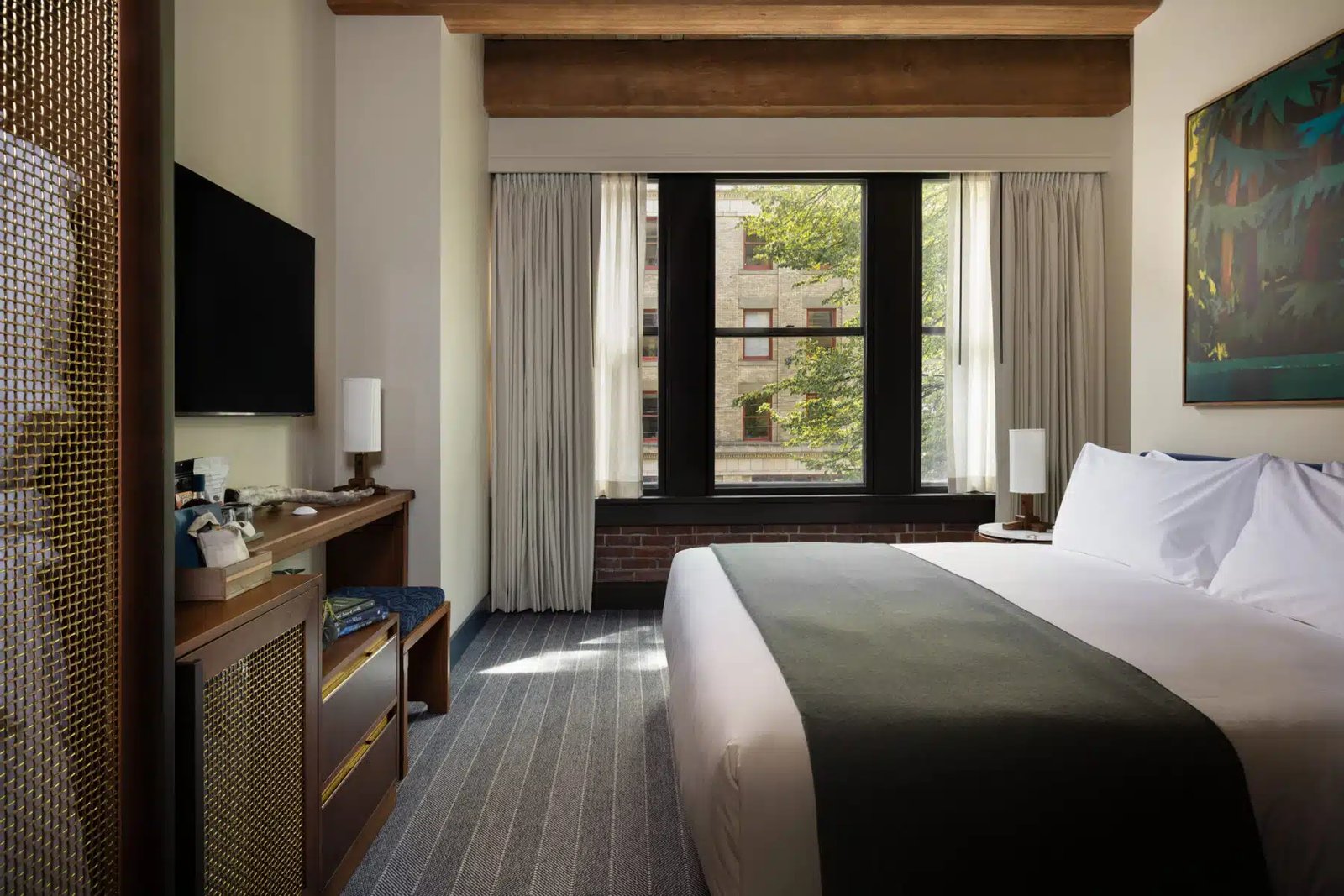 Populus Seattle, rooms