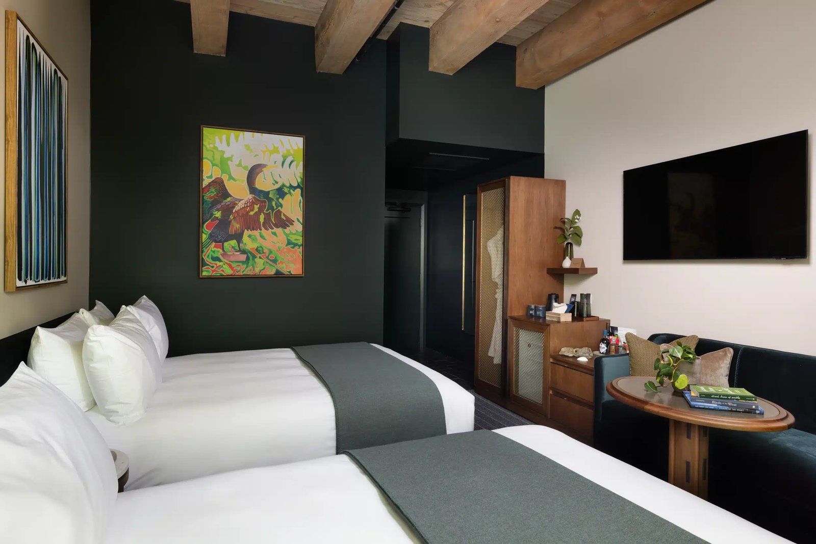 Populus Seattle, rooms