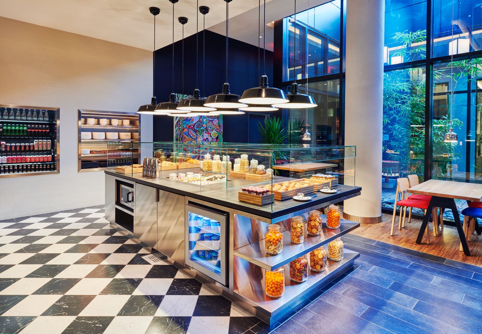 citizenM Washington, DC NOMA, eat & drink
