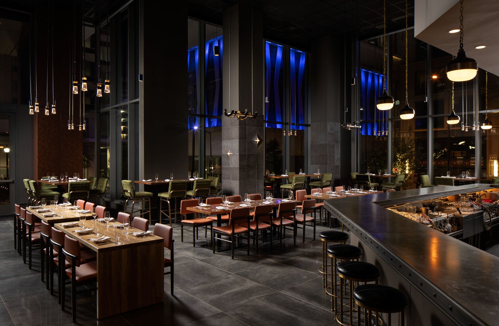 Epicurean Atlanta, at the table