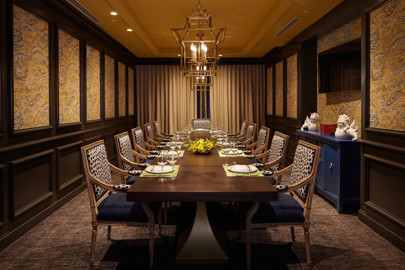 The Burgess Hotel, Atlanta, a Tribute Portfolio Hotel, eat & drink