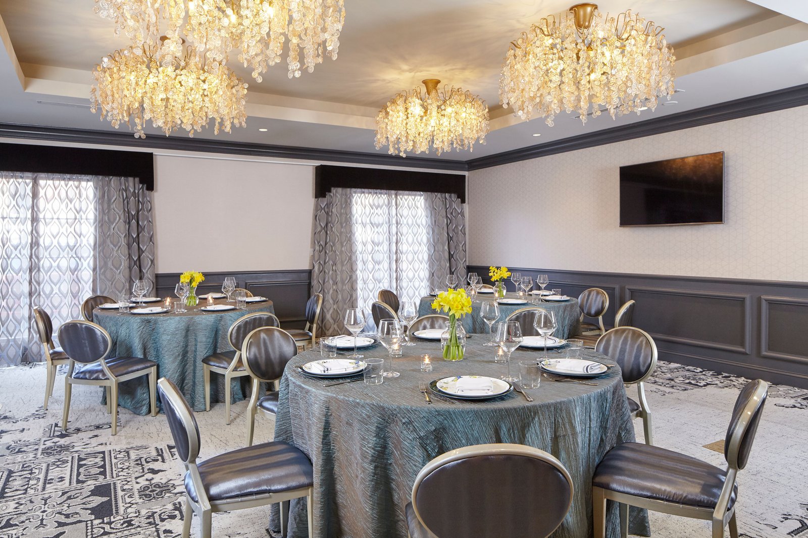The Burgess Hotel, Atlanta, a Tribute Portfolio Hotel, eat & drink