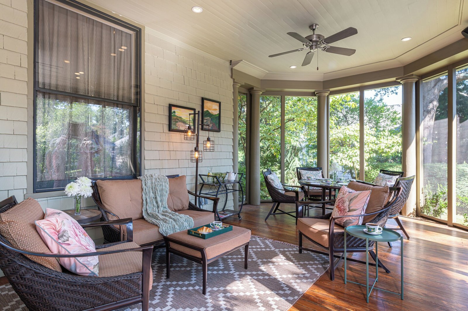 Stonehurst Place Bed & Breakfast, vibe