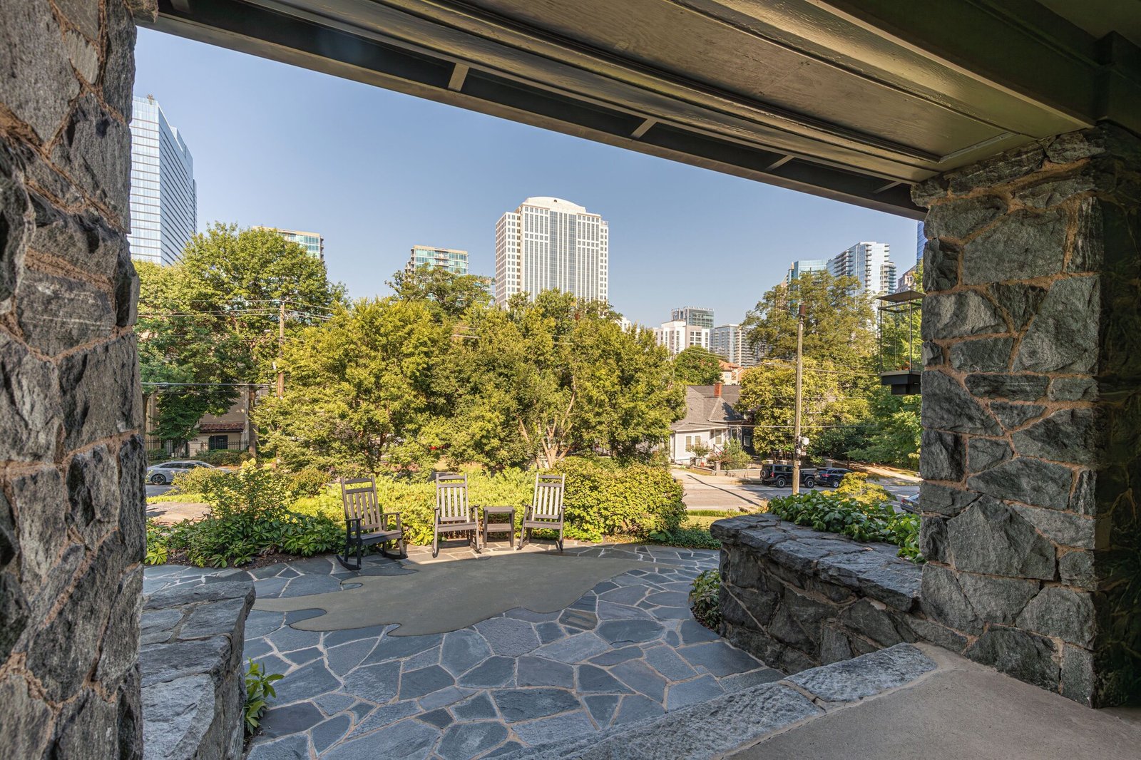 Stonehurst Place Bed & Breakfast, vibe