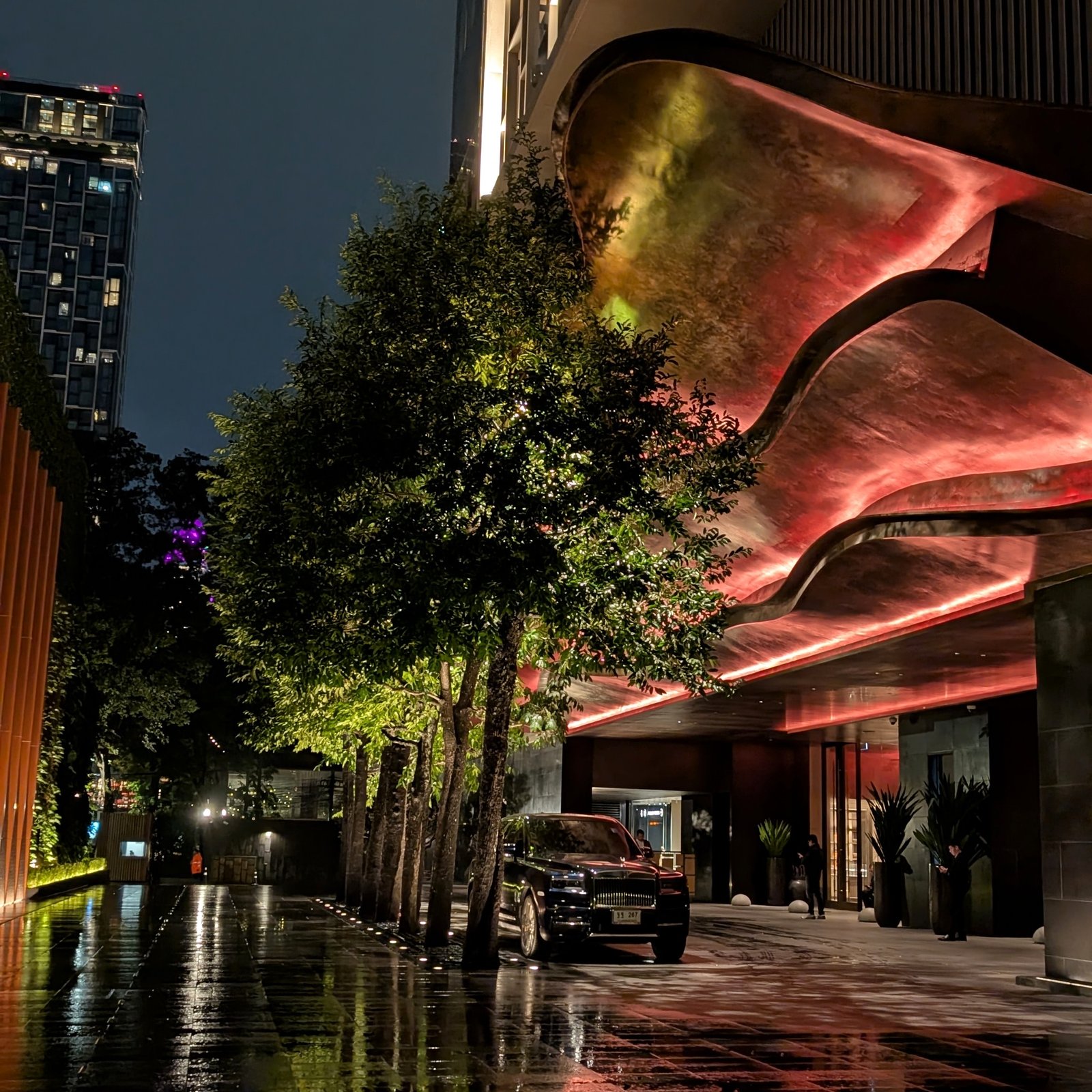 Aman Nai Lert Bangkok — backstory